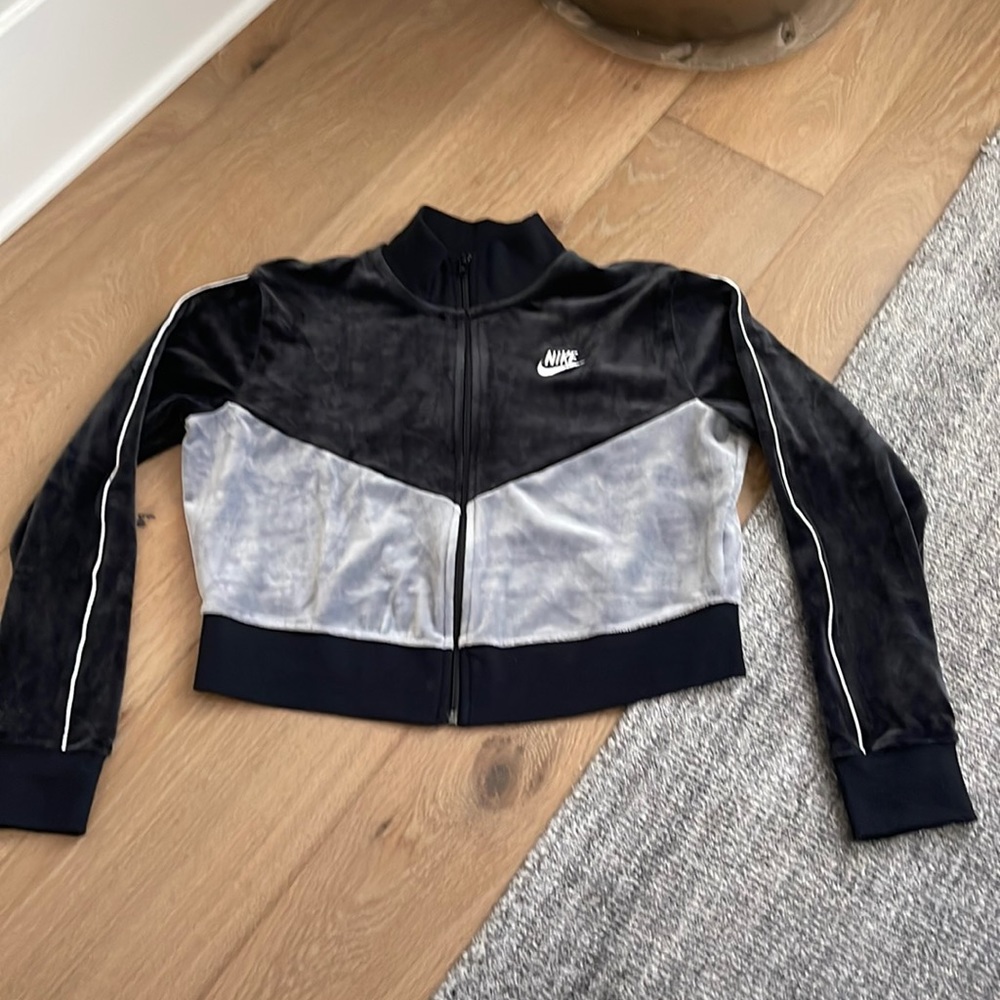 Nike velour crop jacket